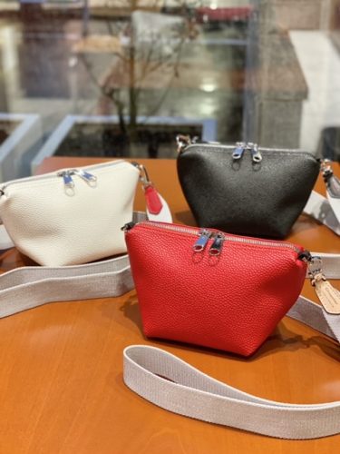 冬のイベントシーズンにおすすめショルダー