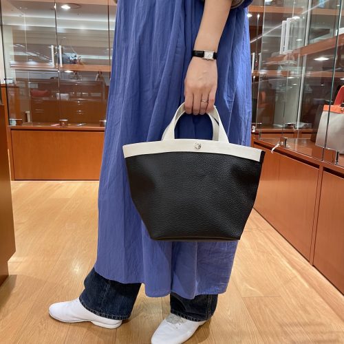 エルベの白黒バッグ