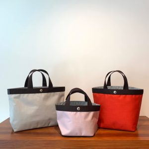 ハネムーナーに人気のバッグ