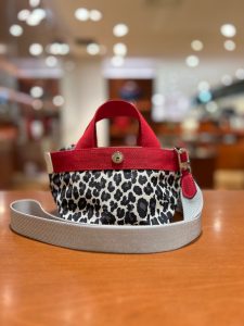 秋の行楽シーズンに② at Daimaru Umeda